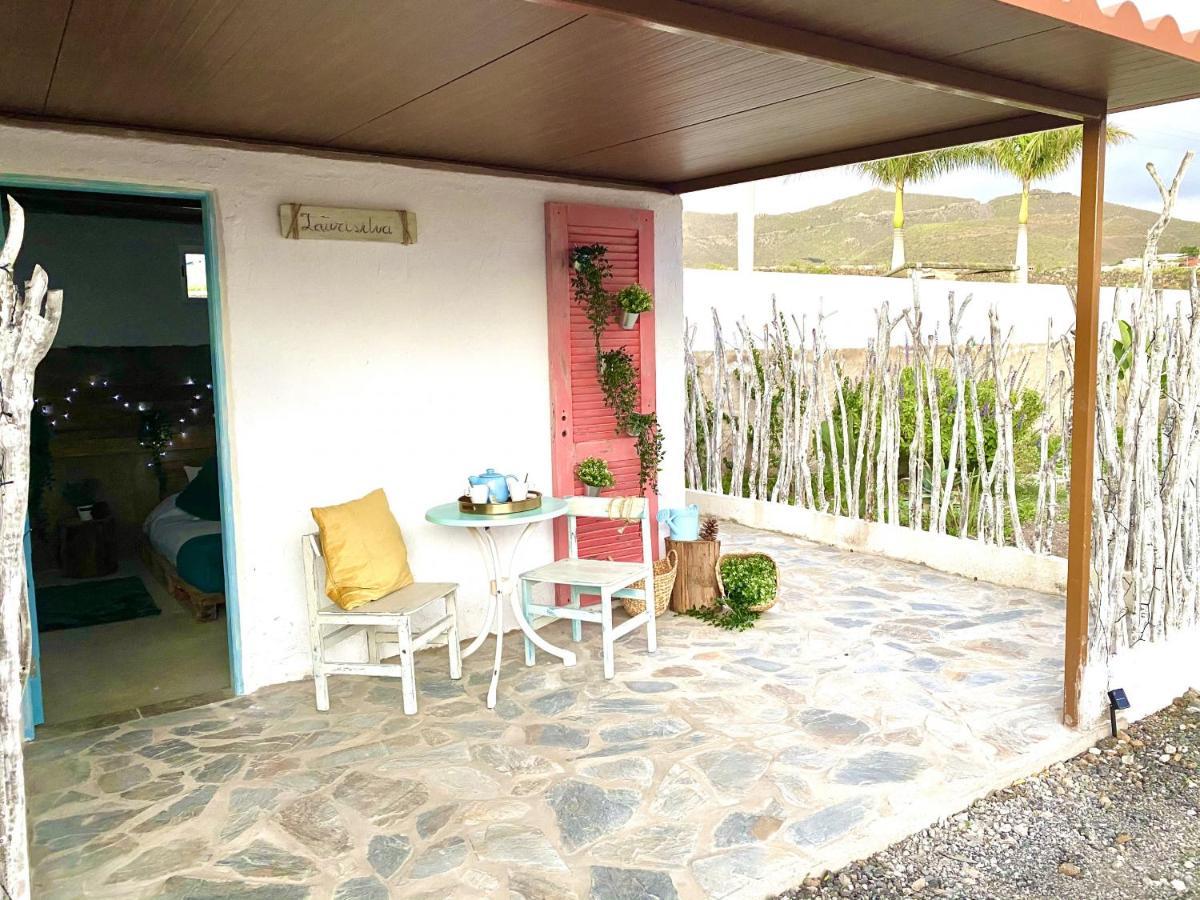 Villa Nashira Hot Tub Piscina Y Jardin Buzanada Esterno foto