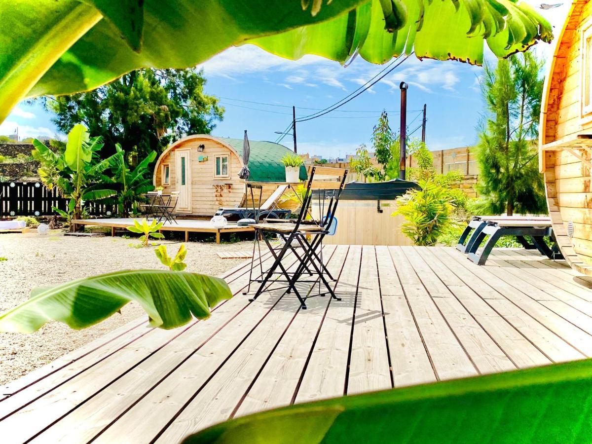 Villa Nashira Hot Tub Piscina Y Jardin Buzanada Esterno foto