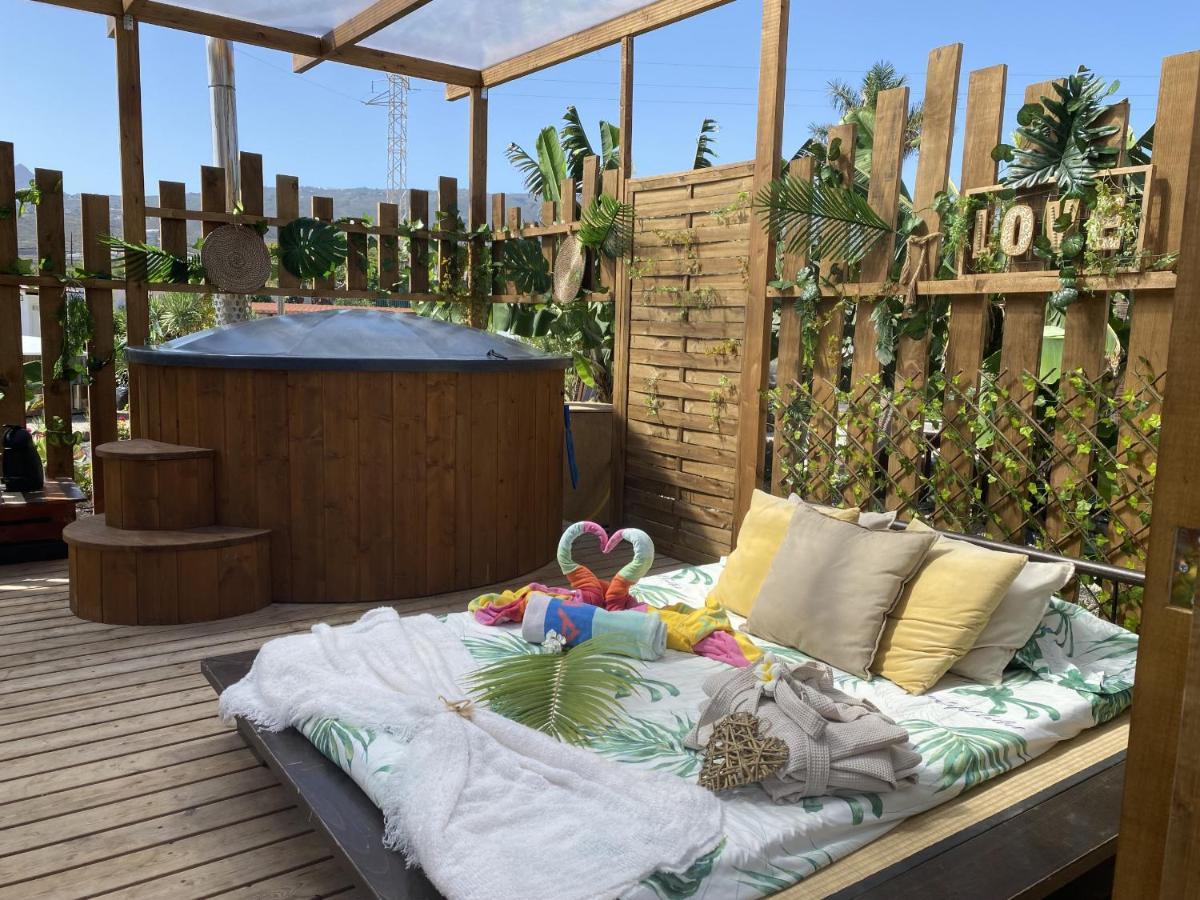 Villa Nashira Hot Tub Piscina Y Jardin Buzanada Esterno foto